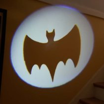 DocQuest Bat-Signal projector Batman 66 LE Model kit!