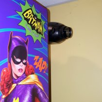 DocQuest Bat-Signal projector Batman 66 Premium Model kit!