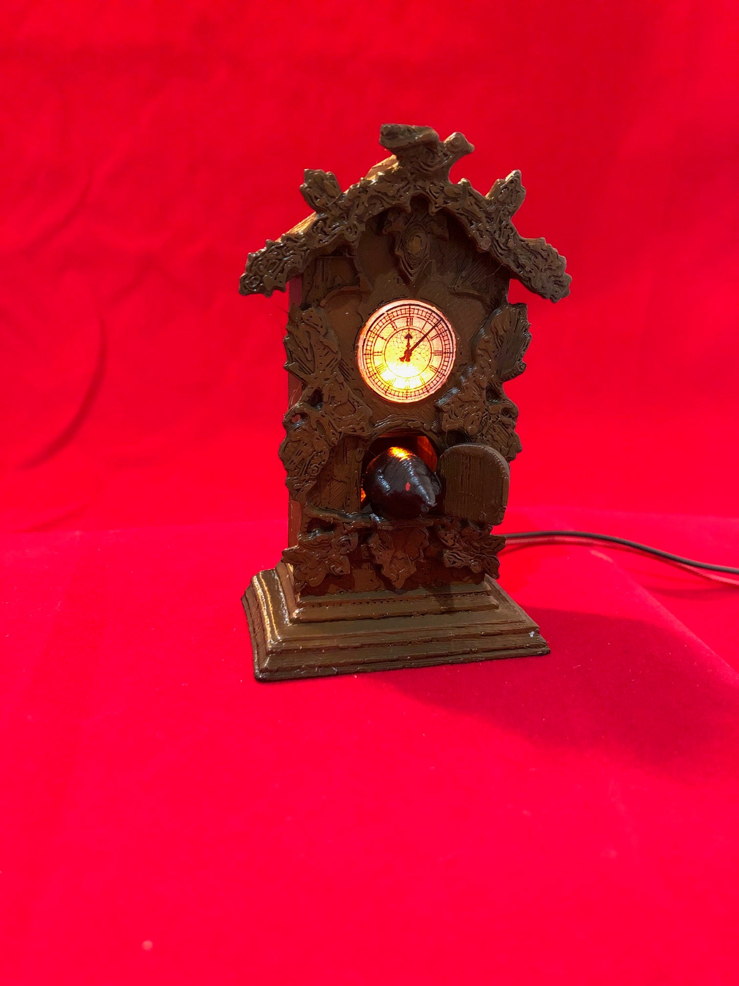 The Munsters "Raven Clock" custom illuminated Mod!